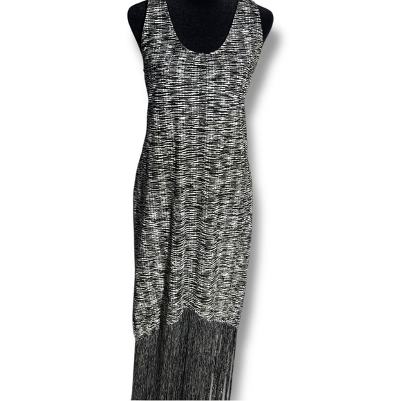 Zara Trafaluc Chic Black and White Knit Sleeveless High-Low Fringe Midi Dress - Picture 6 of 16
